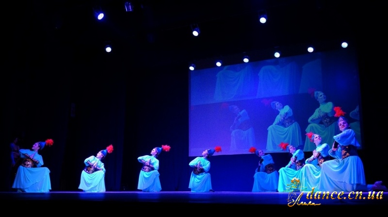 Улыбка корейского танца